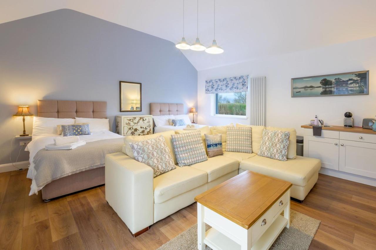 Willow House Bed & Breakfast And Orchard Studios Self Catering Лимавади Экстерьер фото